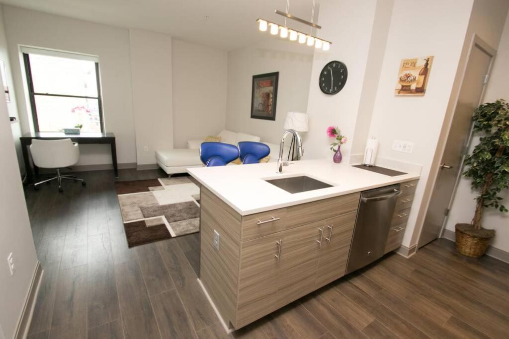 Ultra Modern New 1Br 1Ba By Rittenhouse Doorman!!! Lägenhet Philadelphia Exteriör bild